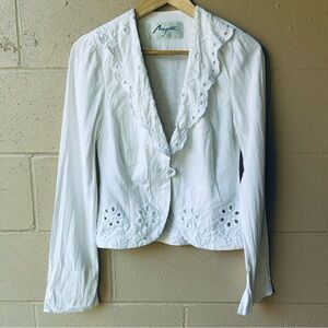 Margaieta White Linen Blazer Made in Canada